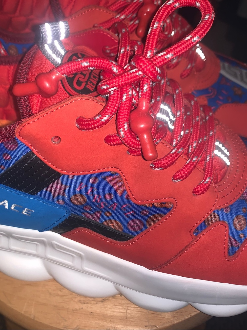 Versace Men’s Red and Blue Chain Reaction - Picture 4 of 5